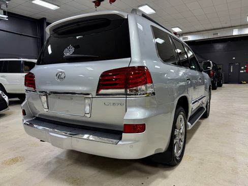 Used 2013 Lexus LX 570 4WD image 8