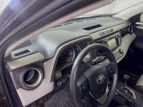 Used 2013 Toyota RAV4 XLE image 10