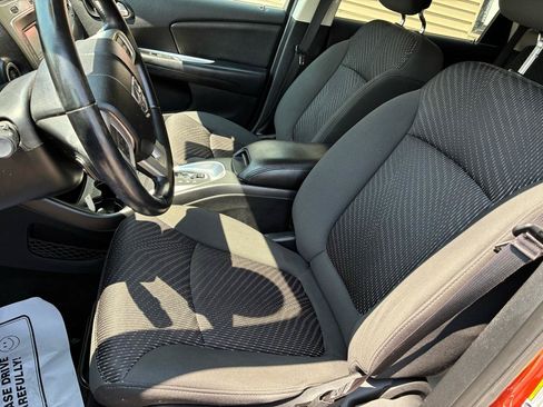Used 2012 Dodge Journey FWD image 9