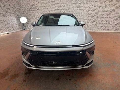 New 2026 Hyundai Sonata Limited FWD image 2