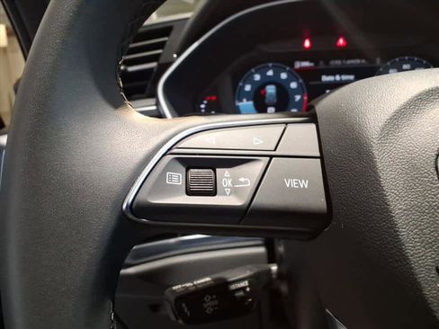 Certified 2025 Audi Q3 2.0T Premium w/ Convenience Package image 17