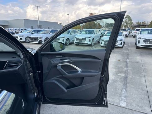 New 2025 Audi Q5 Premium Plus image 24