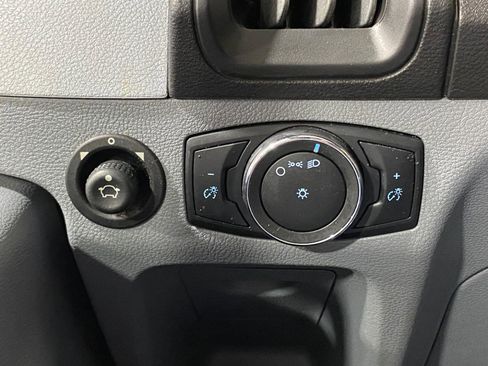 Used 2019 Ford Transit 350 XL image 12