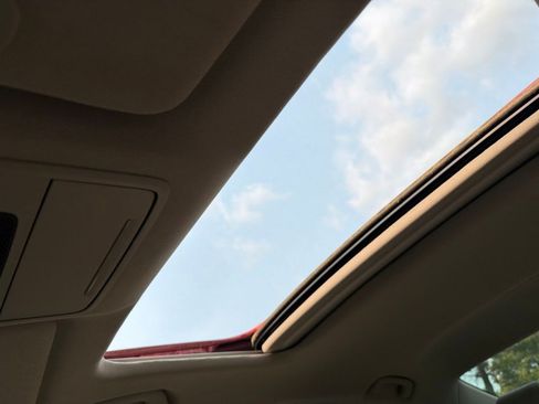 Used 2023 Honda Accord EX image 17
