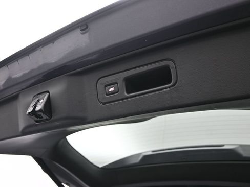 Certified 2023 Honda Pilot EX-L image 17