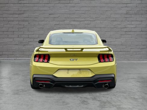 Used 2025 Ford Mustang GT Premium w/ GT Performance Package RWD image 8
