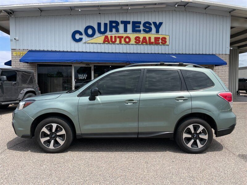 Used 2017 Subaru Forester 2.5i w/ Alloy Wheel Package AWD/4WD image 2