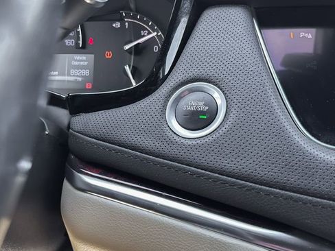 Used 2019 Cadillac XT5 Luxury FWD image 39