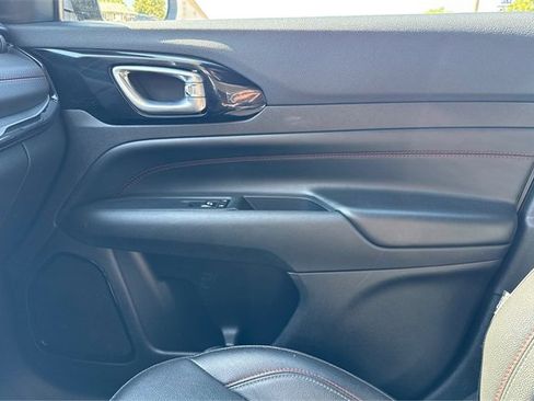 Used 2024 Jeep Compass Trailhawk image 20