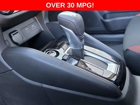 New 2025 Nissan Versa SR w/ Trunk Package FWD image 18