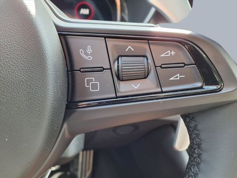 New 2025 Alfa Romeo Giulia image 17