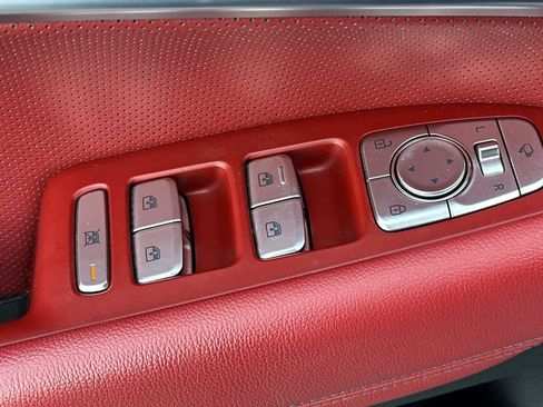 Used 2023 Genesis G70 2.0T w/ Sport Prestige Package image 13