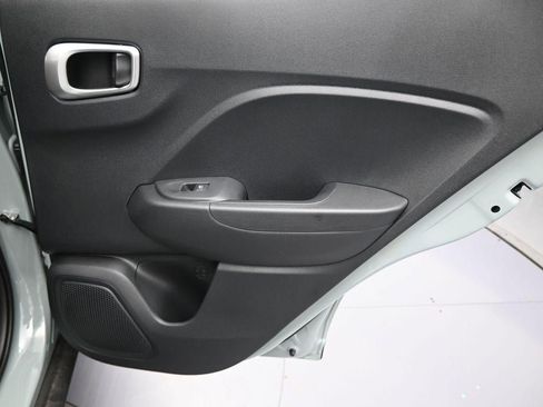 New 2025 Hyundai Venue SEL image 27