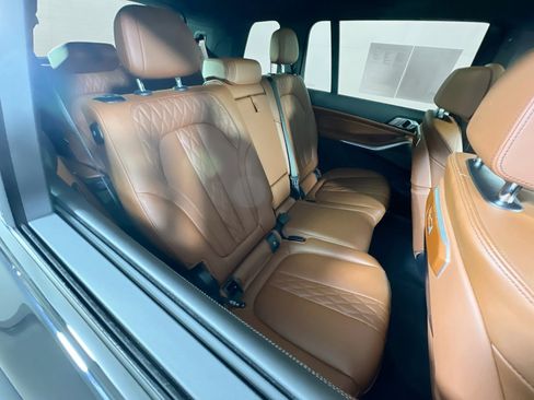 Used 2023 BMW X7 xDrive40i w/ M Sport Package image 27
