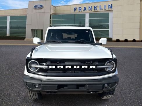 New 2025 Ford Bronco Outer Banks image 2