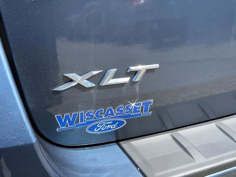 Used 2020 Ford Explorer XLT w/ Equipment Group 202A AWD/4WD image 22