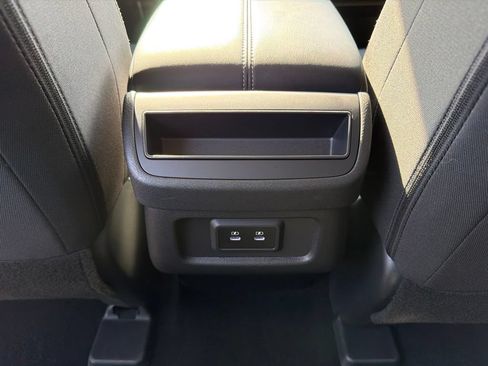Used 2026 Nissan Pathfinder S AWD/4WD image 17