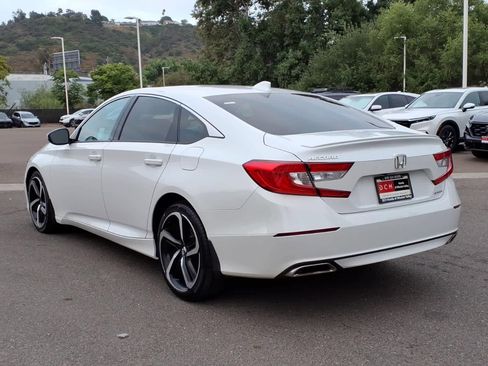 Used 2018 Honda Accord Sport image 7