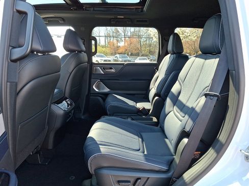 New 2026 INFINITI QX80 4WD image 7