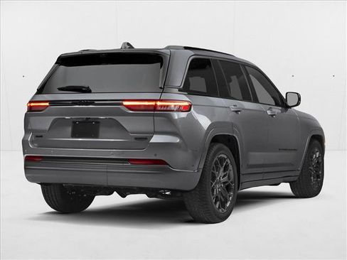 New 2026 Jeep Grand Cherokee Summit AWD/4WD image 2