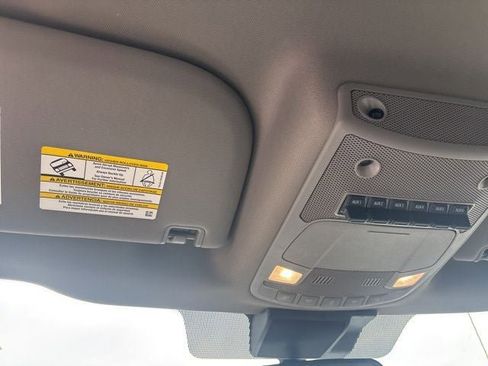 Used 2022 Ford F550 XLT image 39