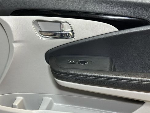 Used 2020 Honda Pilot Touring image 38