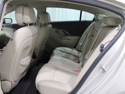 Used 2014 Buick LaCrosse Leather w/ Driver Confidence Package image 19