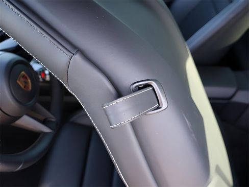 Certified 2025 Porsche 911 Carrera image 18