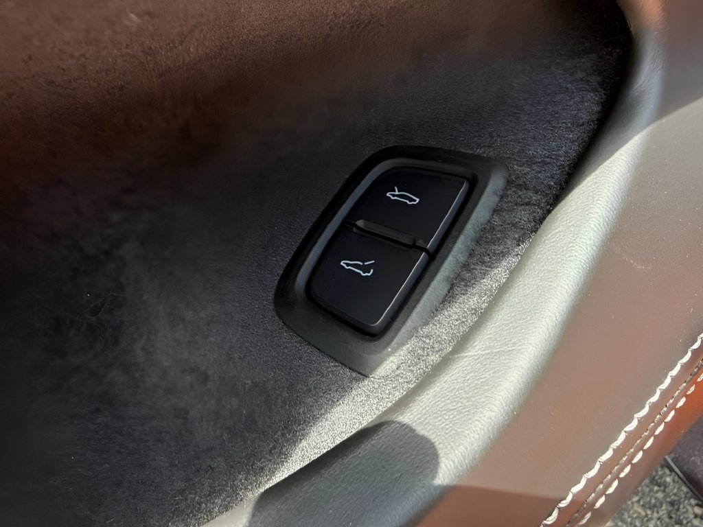 Used 2023 Chevrolet Corvette Z06 RWD image 31