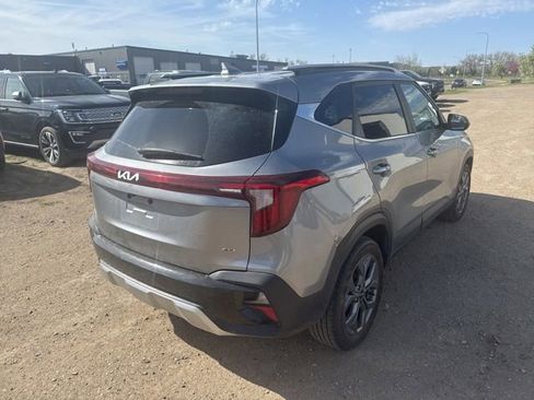 Used 2024 Kia Seltos S AWD/4WD image 6