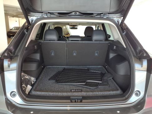 Used 2026 Volkswagen Tiguan SE w/ Panoramic Sunroof Package AWD/4WD image 20