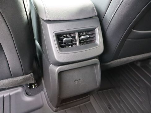 New 2026 Chevrolet Equinox EV LT image 37