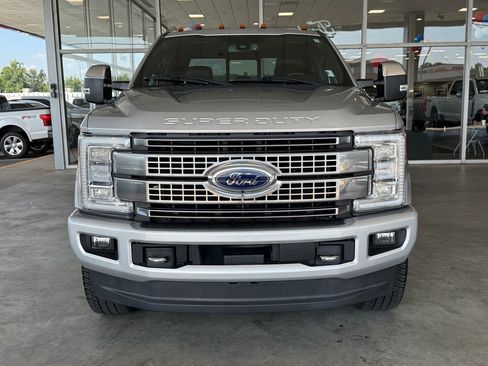Used 2018 Ford F350 Platinum w/ Platinum Ultimate Package AWD/4WD image 6
