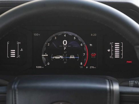 Used 2025 Toyota 4Runner SR5 AWD/4WD image 23