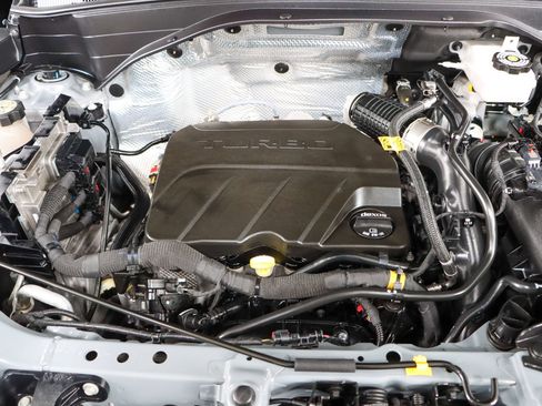 Used 2023 Chevrolet TrailBlazer LT FWD image 29