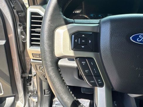 Used 2020 Ford F150 Lariat w/ Equipment Group 502A Luxury AWD/4WD image 26