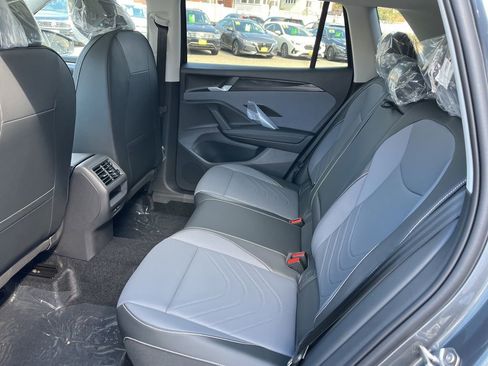 New 2026 Volkswagen Tiguan SE AWD/4WD image 14