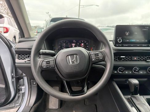 Used 2023 Honda Accord EX image 21