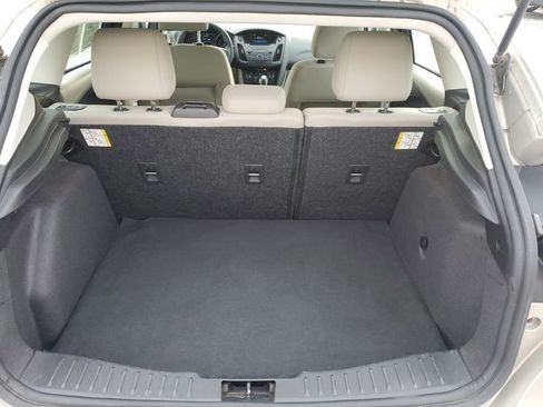 Used 2016 Ford Focus SE image 28