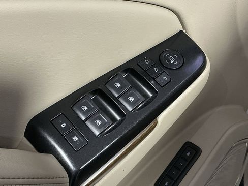 Used 2019 GMC Yukon XL Denali w/ Denali Ultimate Package image 23