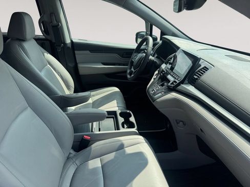 Used 2024 Honda Odyssey EX-L image 15