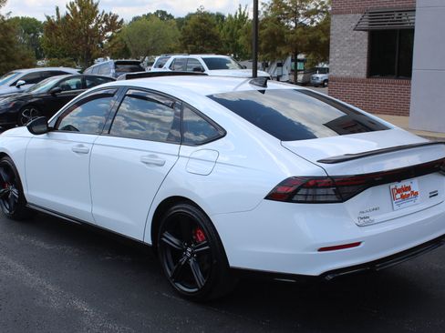 Used 2025 Honda Accord Sport image 8