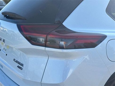 New 2026 Nissan Rogue Platinum w/ Platinum Premium Package image 12