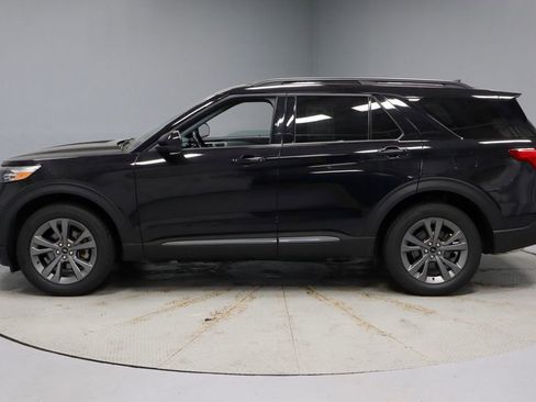 Certified 2023 Ford Explorer XLT w/ Equipment Group 202A AWD/4WD image 9