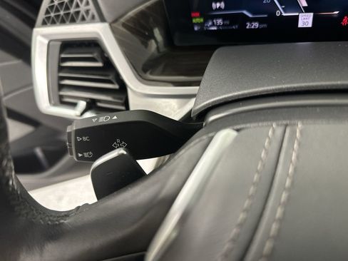 Used 2024 BMW X5 xDrive50e AWD/4WD image 16