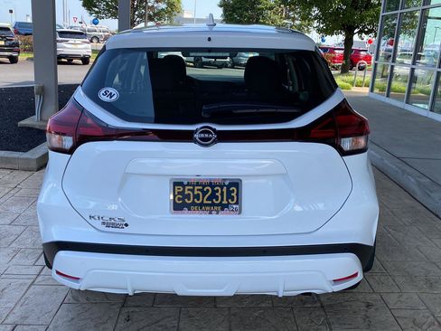 Certified 2025 Nissan Kicks Play S FWD image 6