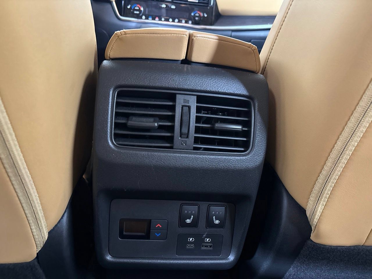 Used 2023 Nissan Rogue Platinum w/ Platinum Premium Package AWD/4WD image 29