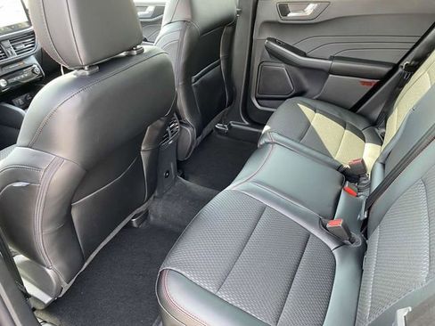 Used 2025 Ford Escape ST-Line w/ Equipment Group 301A FWD image 9