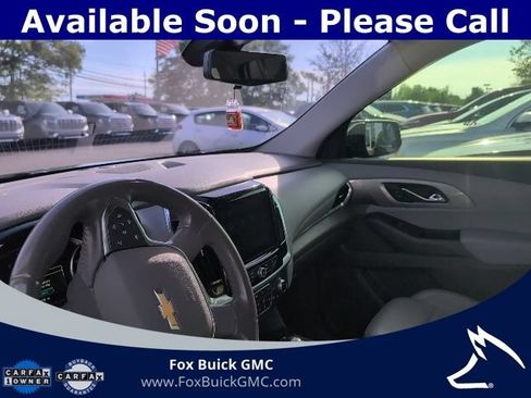 Used 2019 Chevrolet Traverse LT w/ LT Premium Package AWD/4WD image 12