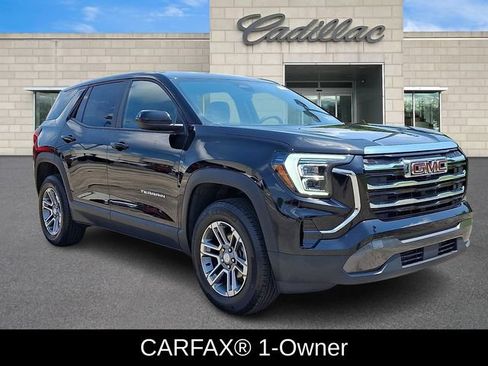 Used 2025 GMC Terrain Elevation AWD/4WD image 2